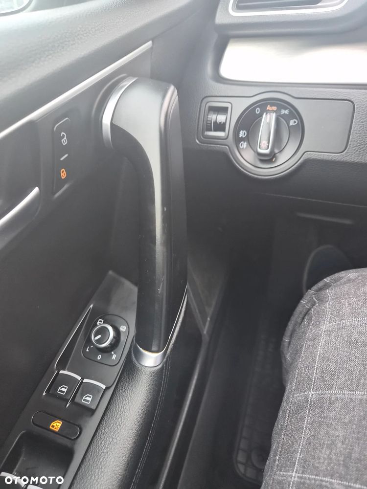 Volkswagen Passat 2.0 TDI 4Mot Highline DSG - 8