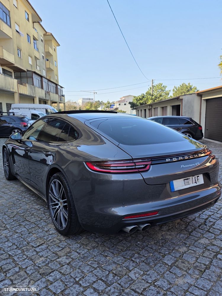 Porsche Panamera 4 S - 2