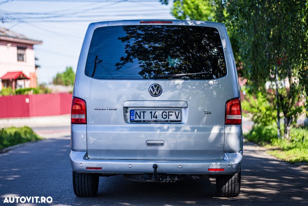 Volkswagen Multivan - 22