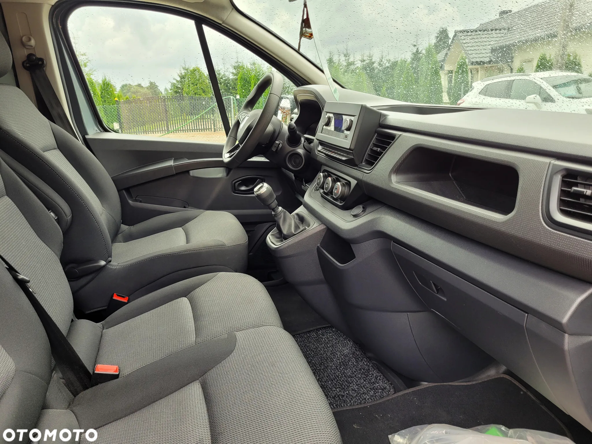 Renault TRAFIC - 10