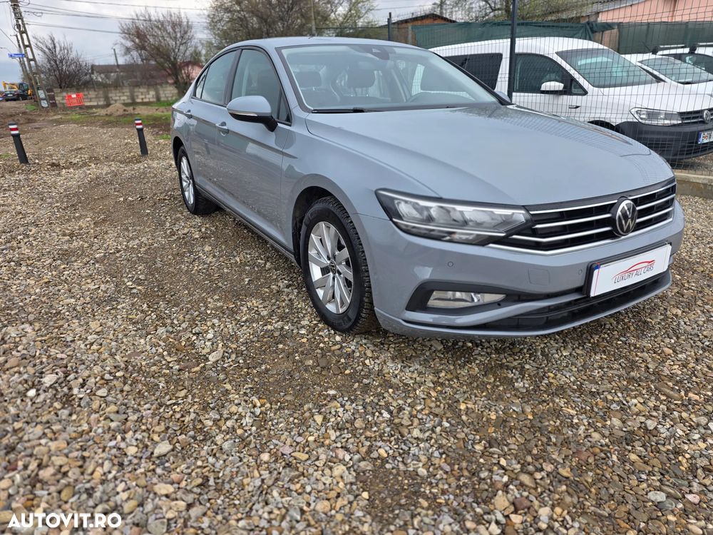 Volkswagen Passat 2.0 TDI DSG Comfortline - 2