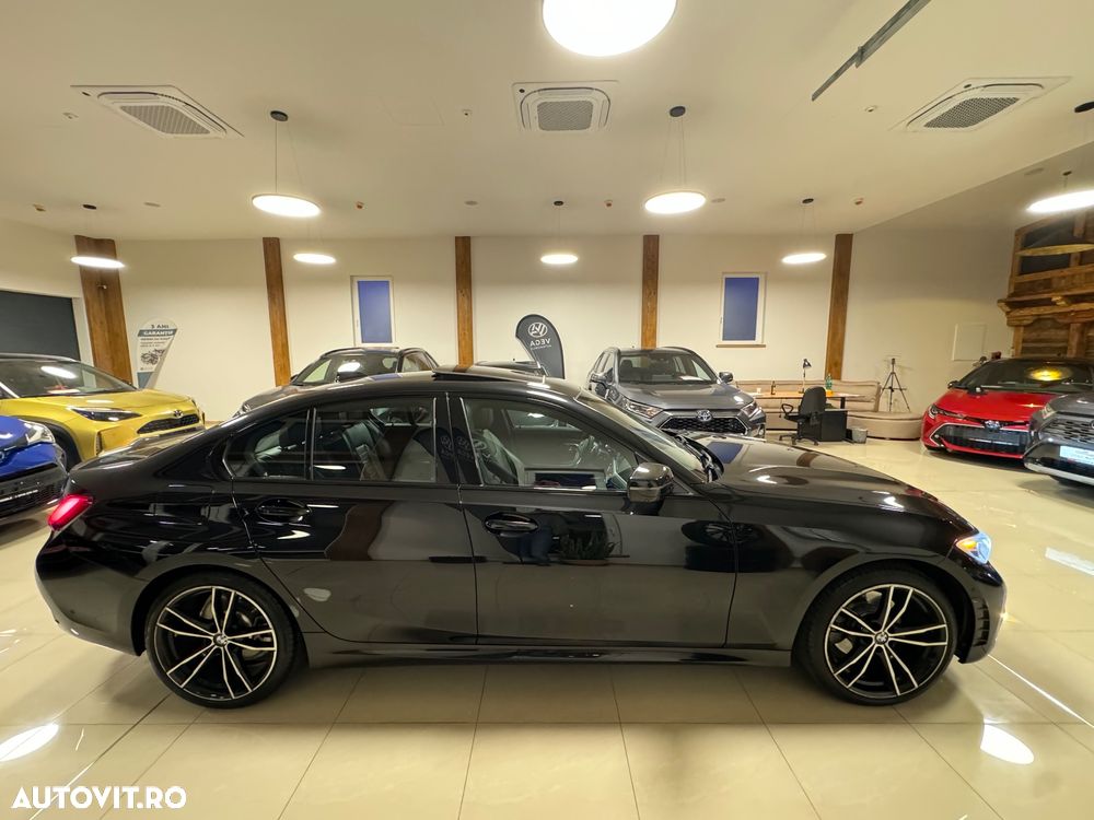 BMW Seria 3 330i xDrive AT - 5