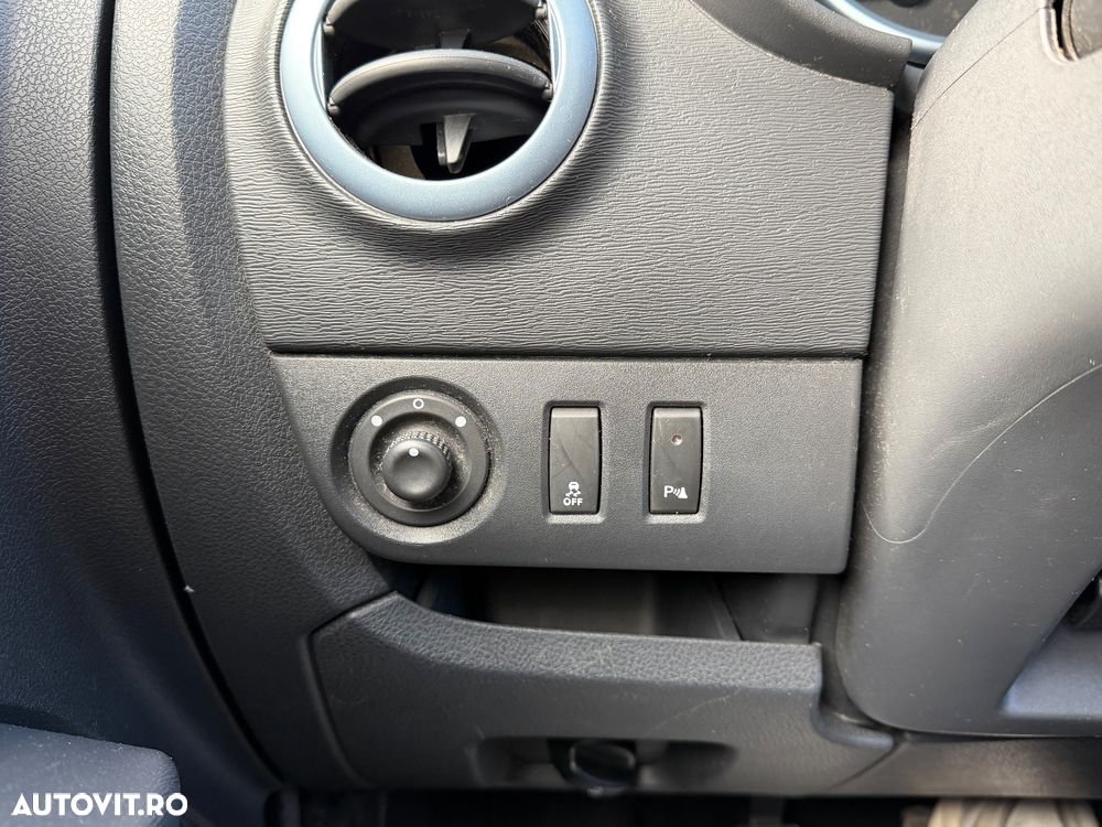 Dacia Lodgy 1.5 dCi Stepway - 19