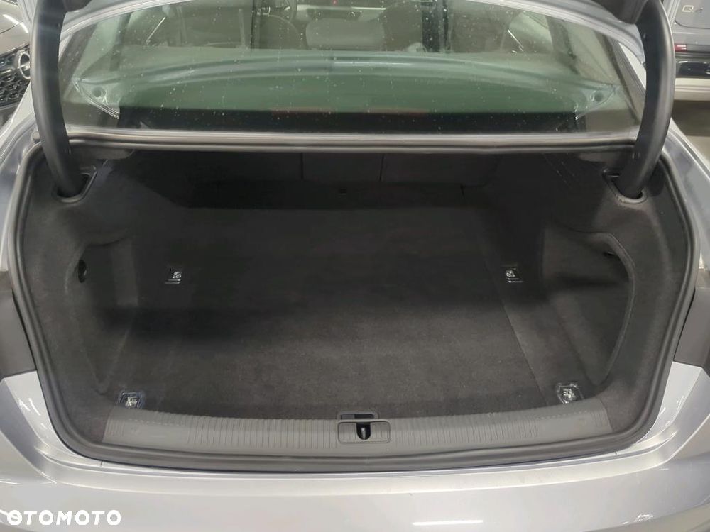 Audi A4 Limousine 35 TFSI mHEV Advanced S tronic - 17