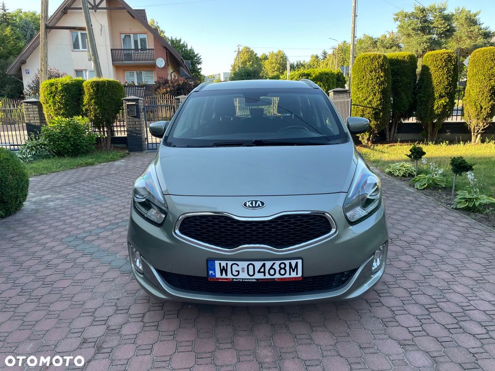 Kia Carens - 3
