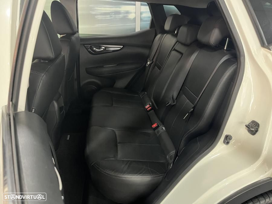 Nissan Qashqai 1.5 dCi TEKNA+ - 22