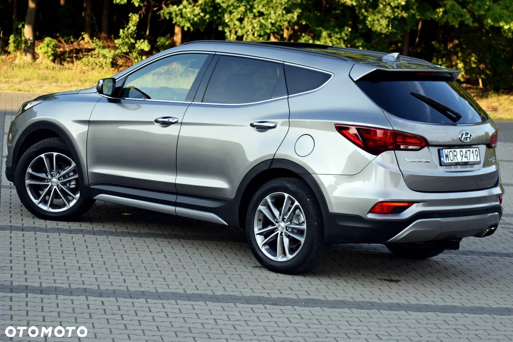 Hyundai Santa Fe 2.0 T Sport Utility - 18