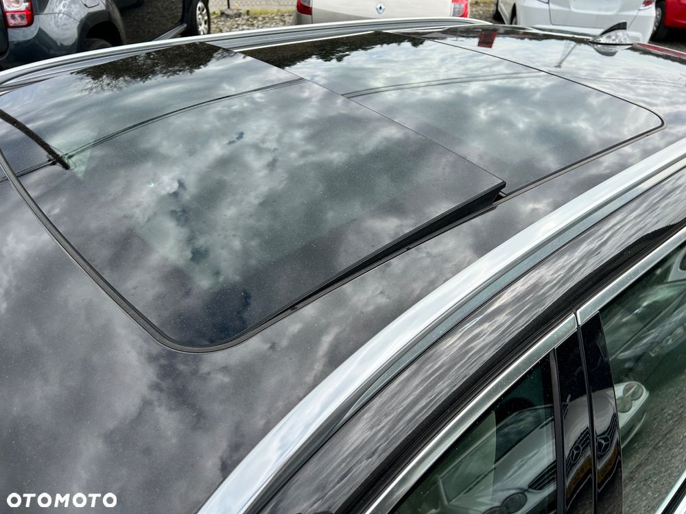 BMW Seria 5 530d Touring Luxury Line - 16