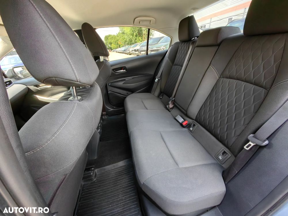 Toyota Corolla 1.8 HSD Dynamic - 9