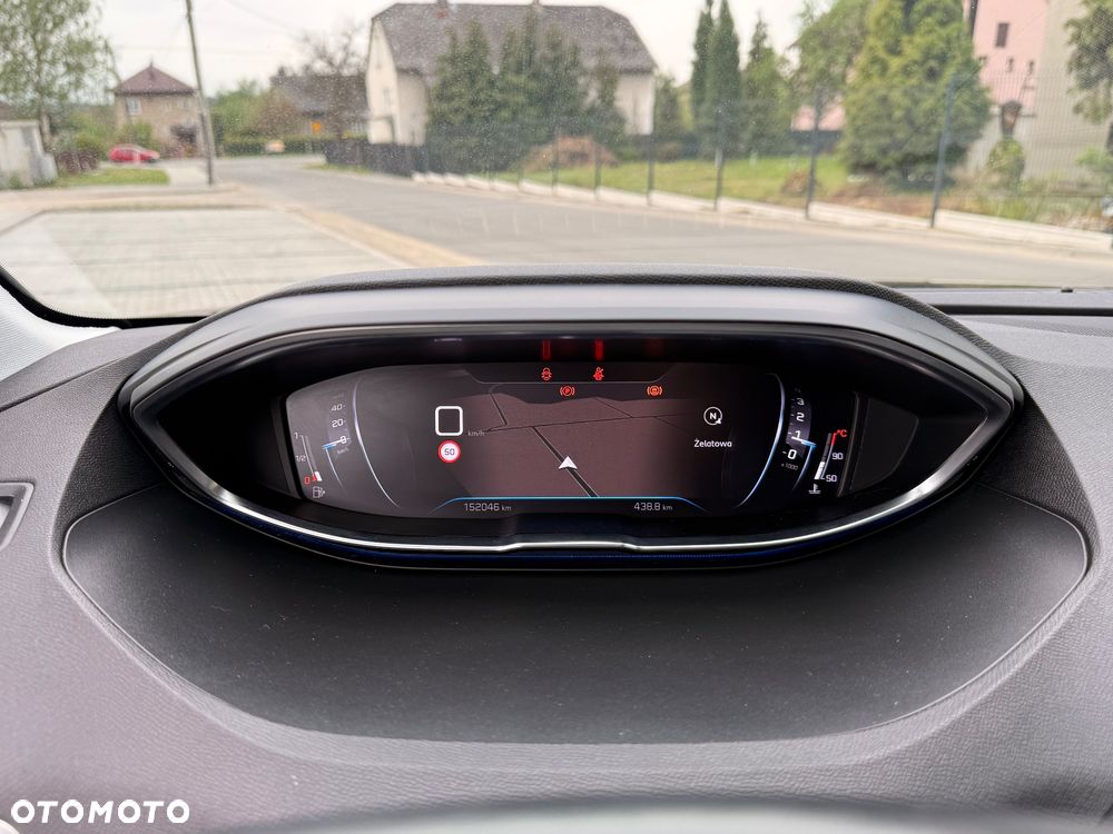 Peugeot 3008 1.5 BlueHDi Allure S&S - 34