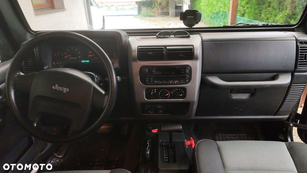 Jeep Wrangler - 13