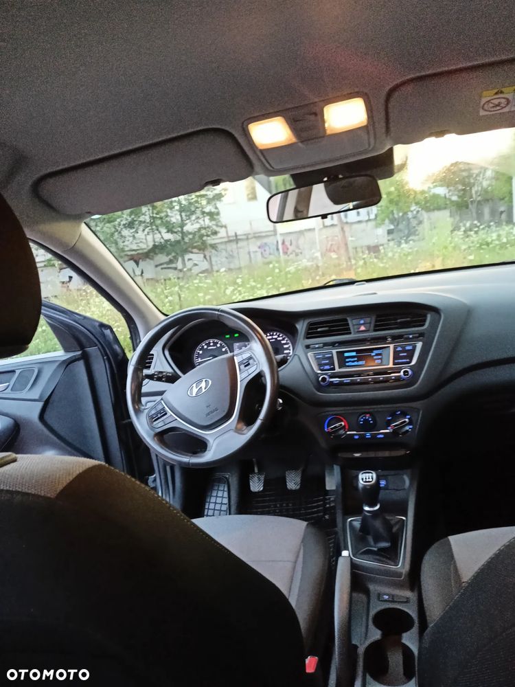 Hyundai i20 1.2 Comfort - 6