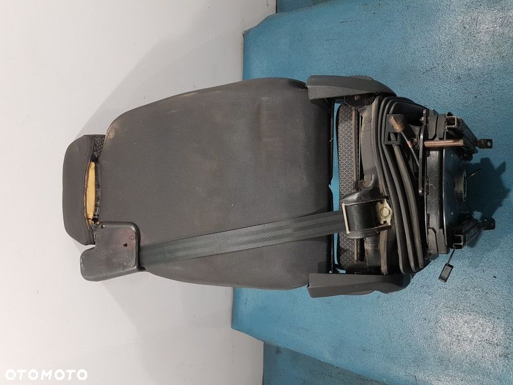 RENAULT ILIADE FOTEL KIEROWCY. - 4
