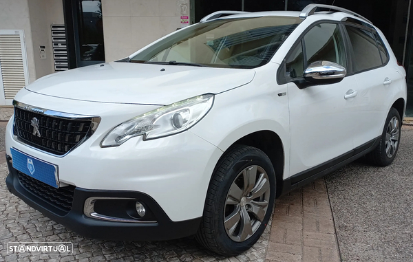 Peugeot 2008 1.2 PureTech Style