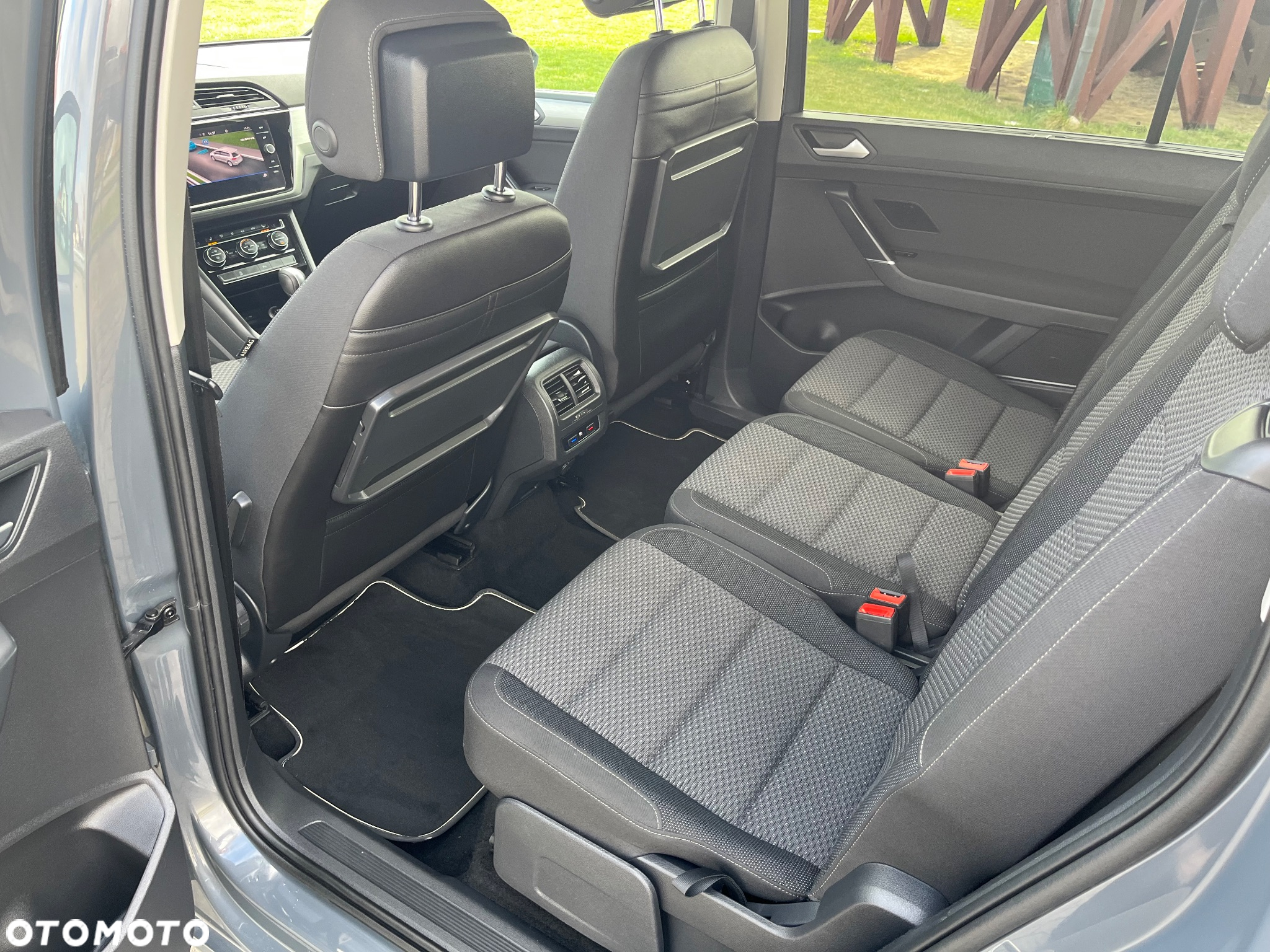 Volkswagen Touran 2.0 TDI SCR DSG Comfortline - 28