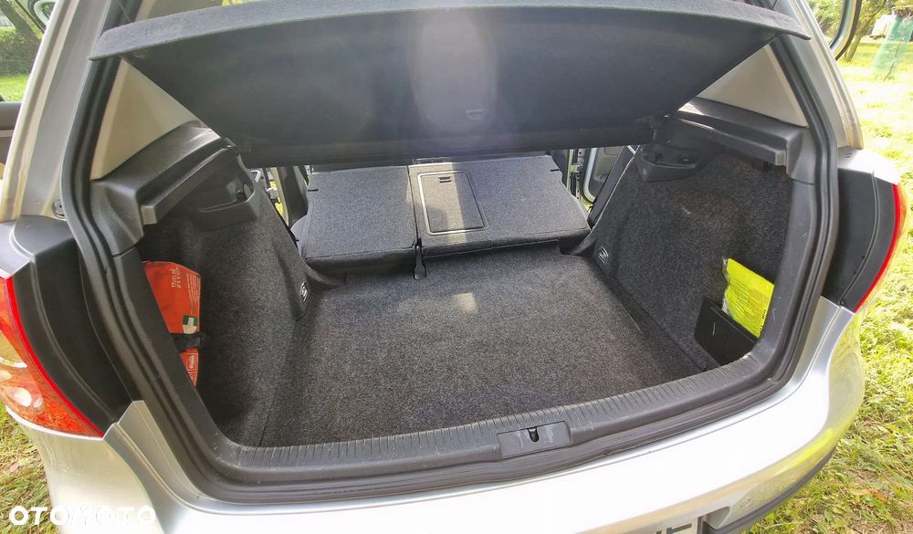 Volkswagen Golf - 18