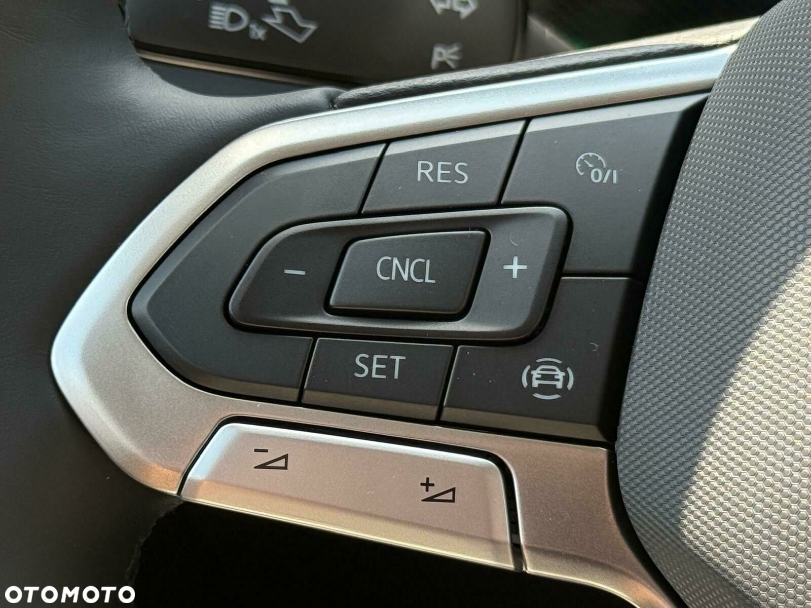 Volkswagen T-Cross - 24