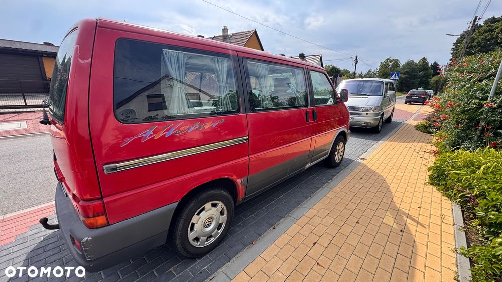 Volkswagen Multivan - 13