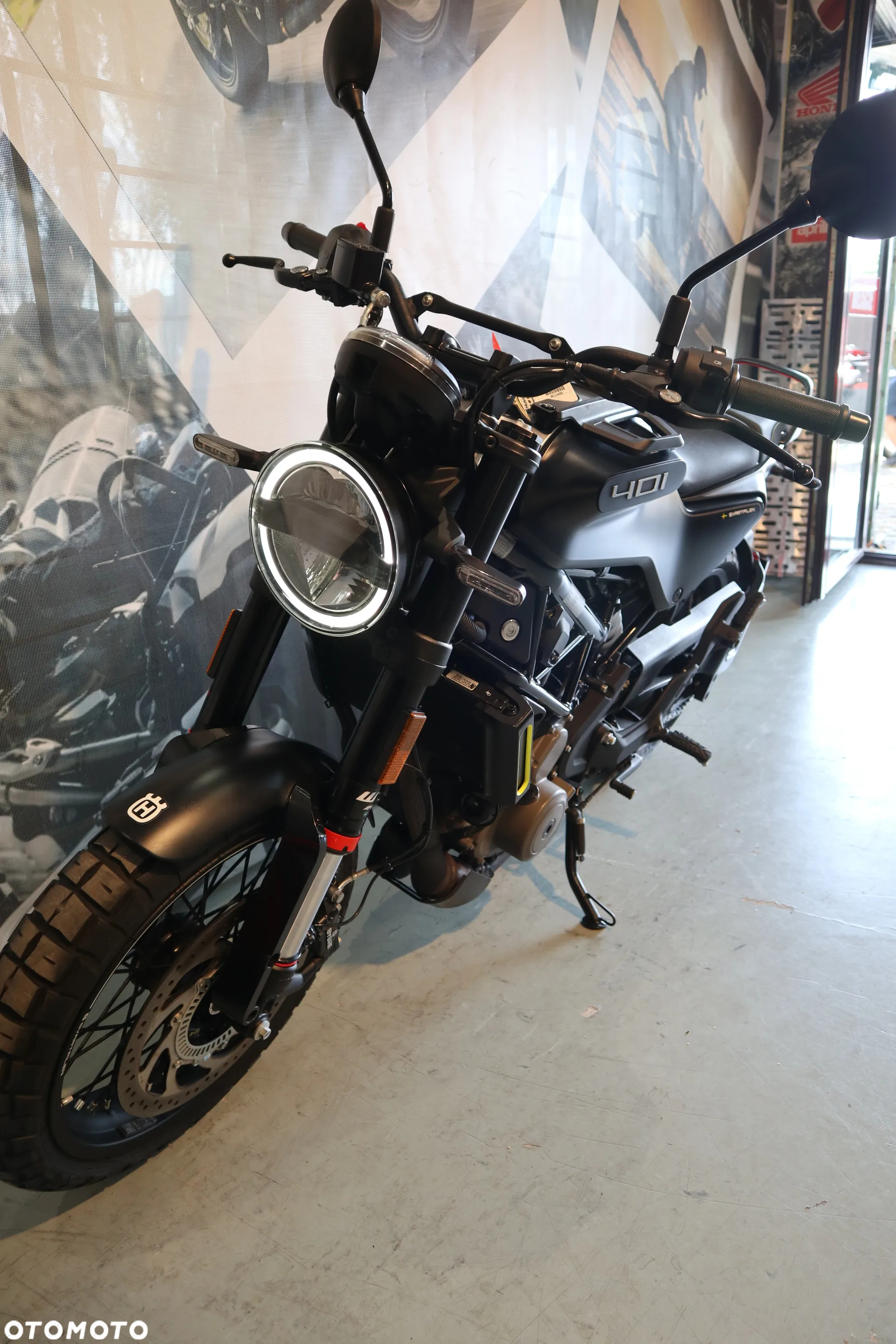Husqvarna Svartpilen - 5