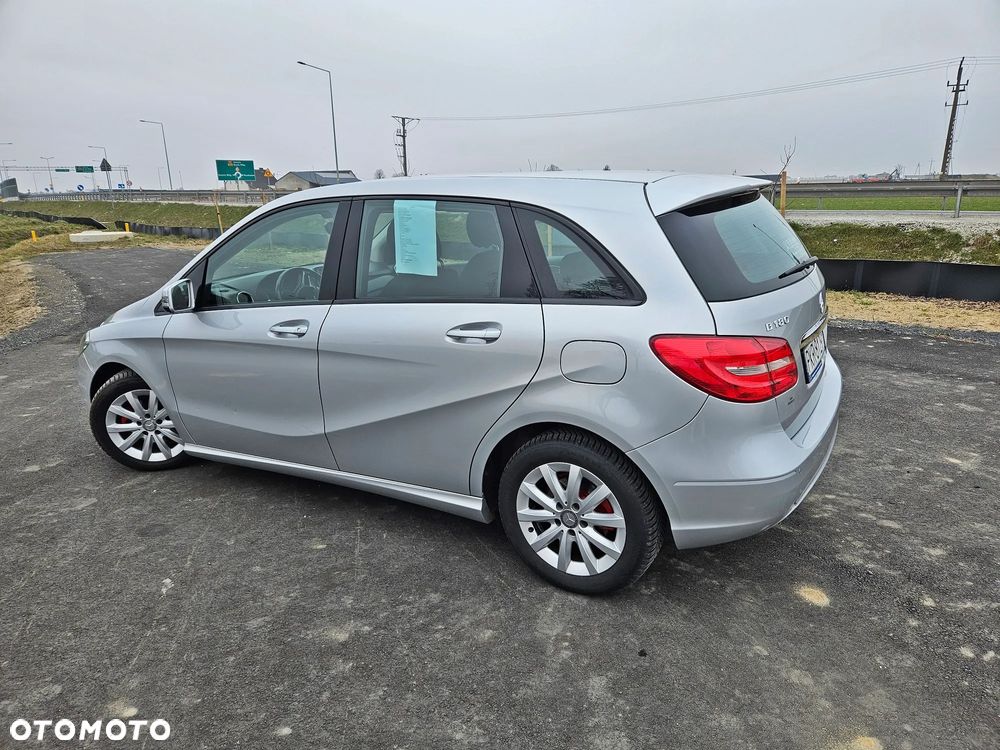 Mercedes-Benz Klasa B 180 (BlueEFFICIENCY) - 18