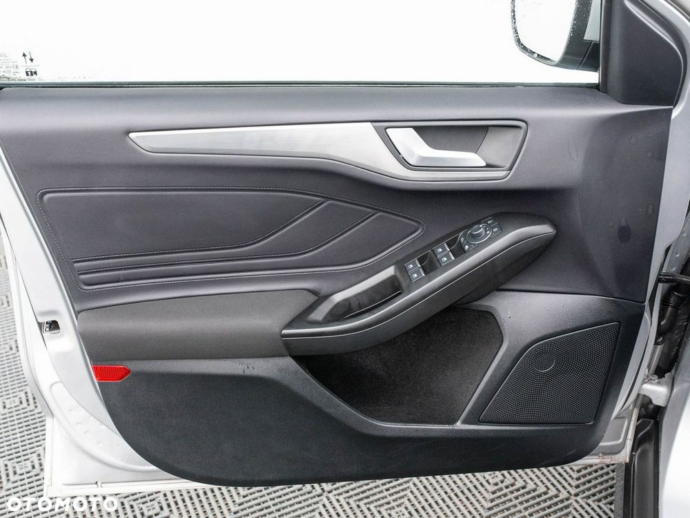 Ford Focus - 10