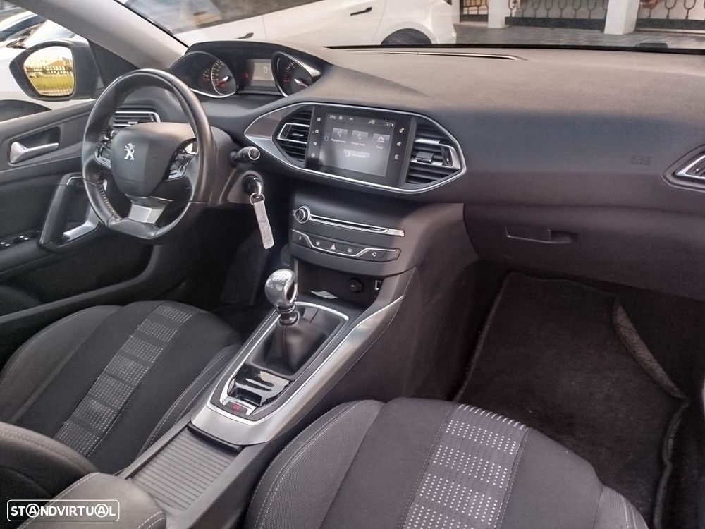 Peugeot 308 SW 1.6 BlueHDi Allure J17 - 25