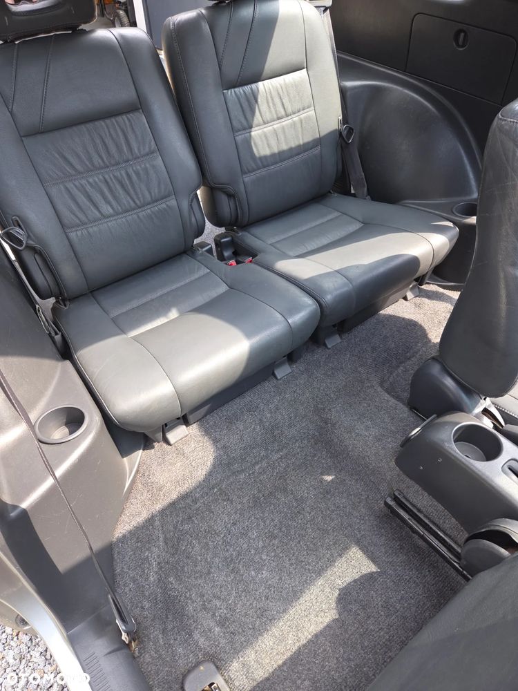 Toyota RAV4 2.0 - 15