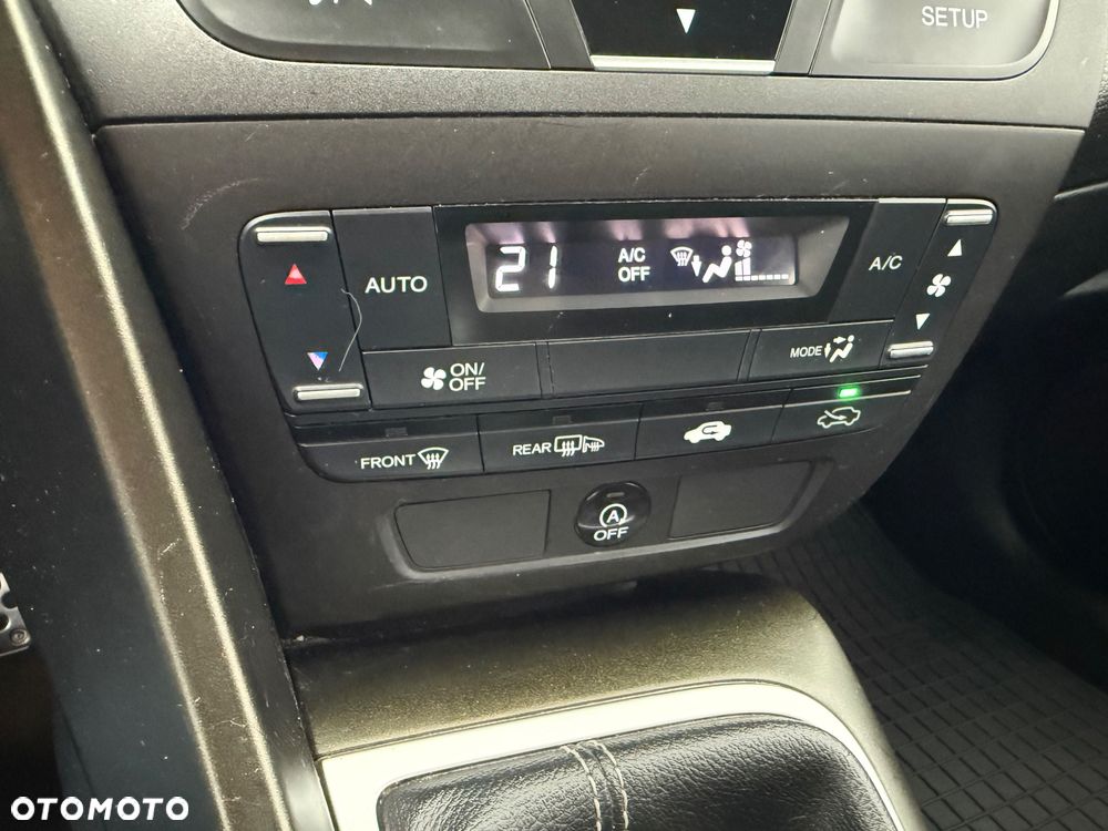 Honda Civic 1.4 i-VTEC Sport - 33