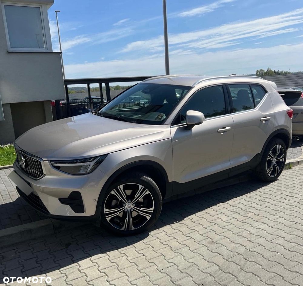 Volvo XC 40 B4 AWD Plus Bright - 1