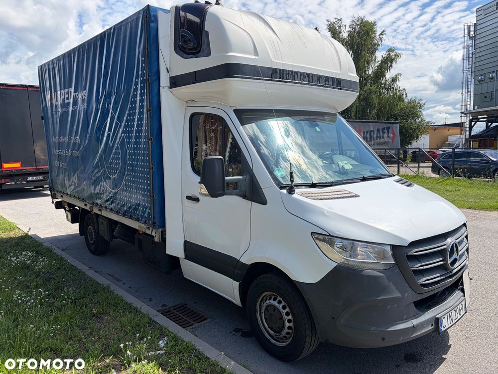 Mercedes-Benz Sprinter 907.235 - 7