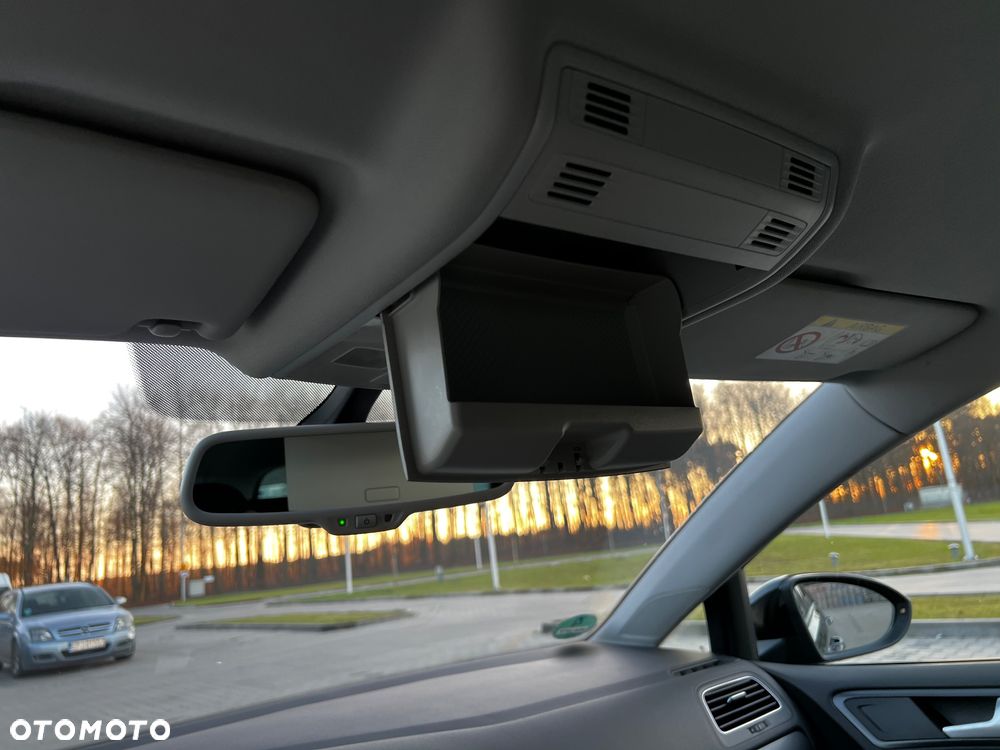 Volkswagen Golf 1.2 TSI BlueMotion Technology Lounge - 23