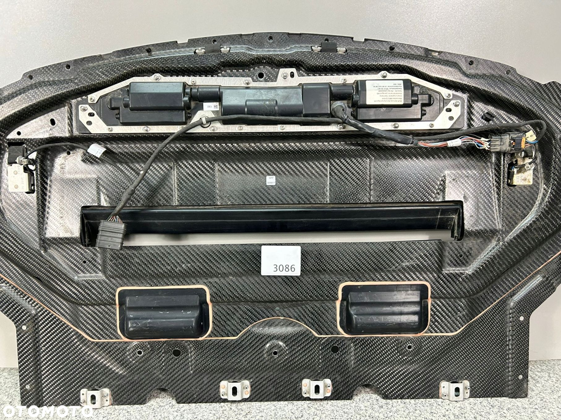 MERCEDES AMG GTR 190 OSŁONA PODŁOGA POD SILNIK ZDERZAK OSŁONA CARBON KARBON - 3
