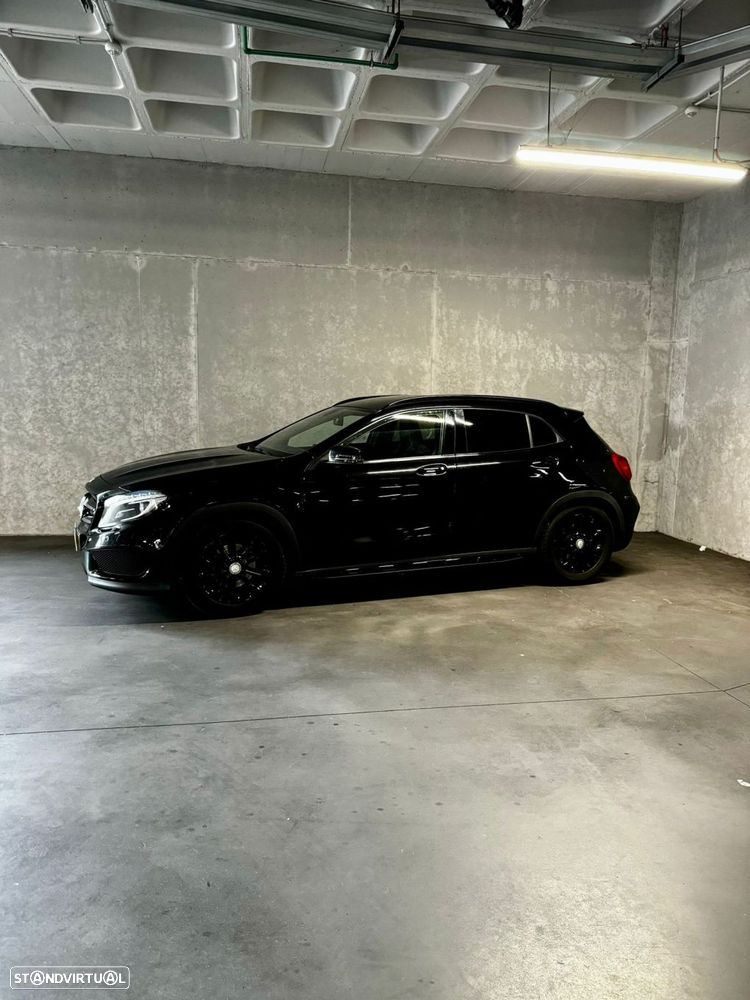 Mercedes-Benz GLA 200 d AMG Line - 6