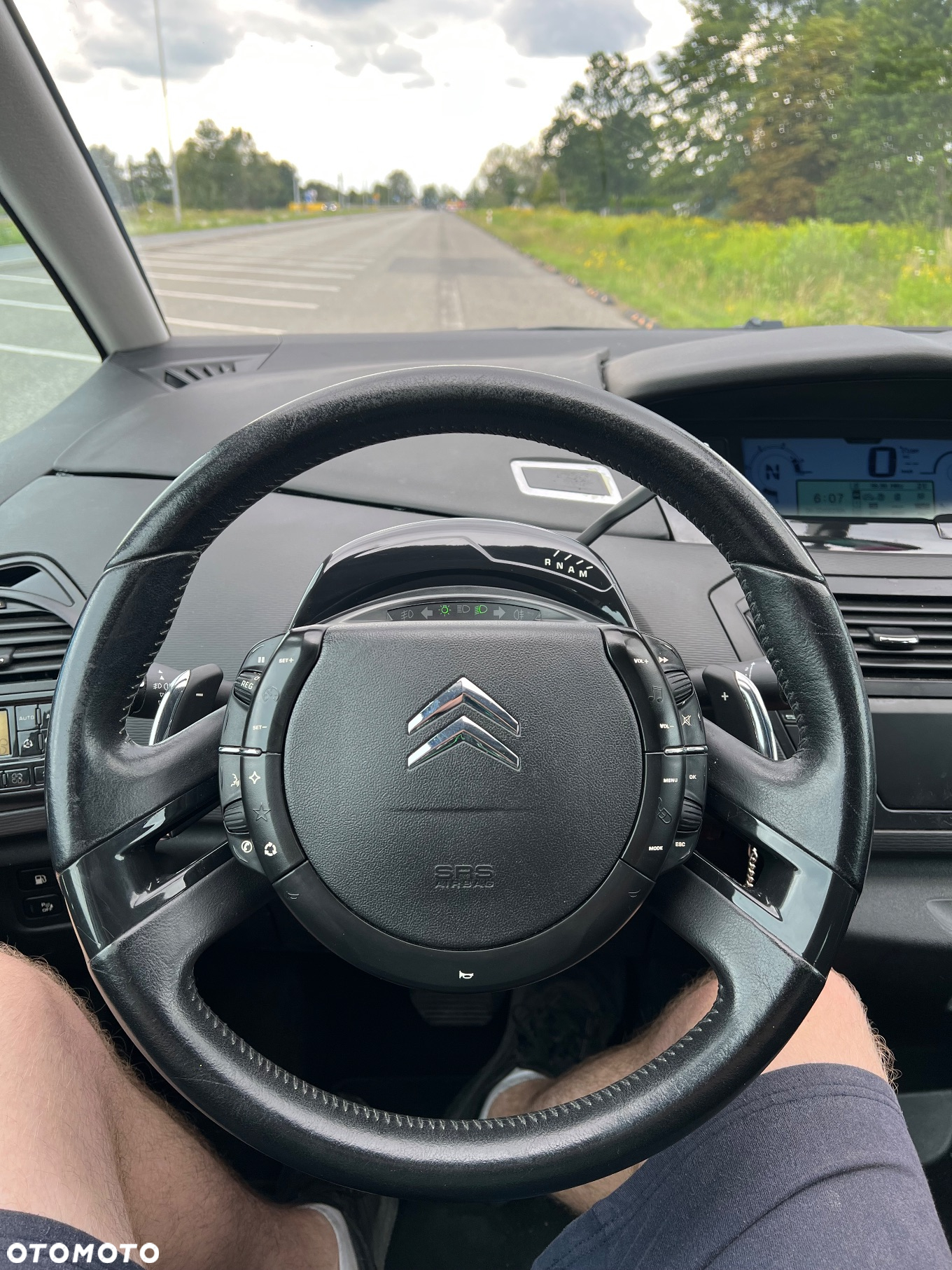 Citroën C4 Grand Picasso 2.0 HDi FAP Exclusive - 13