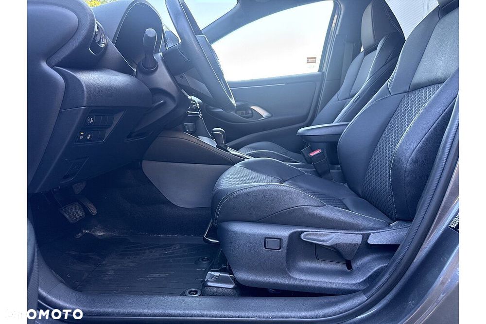 Mazda 2 - 8