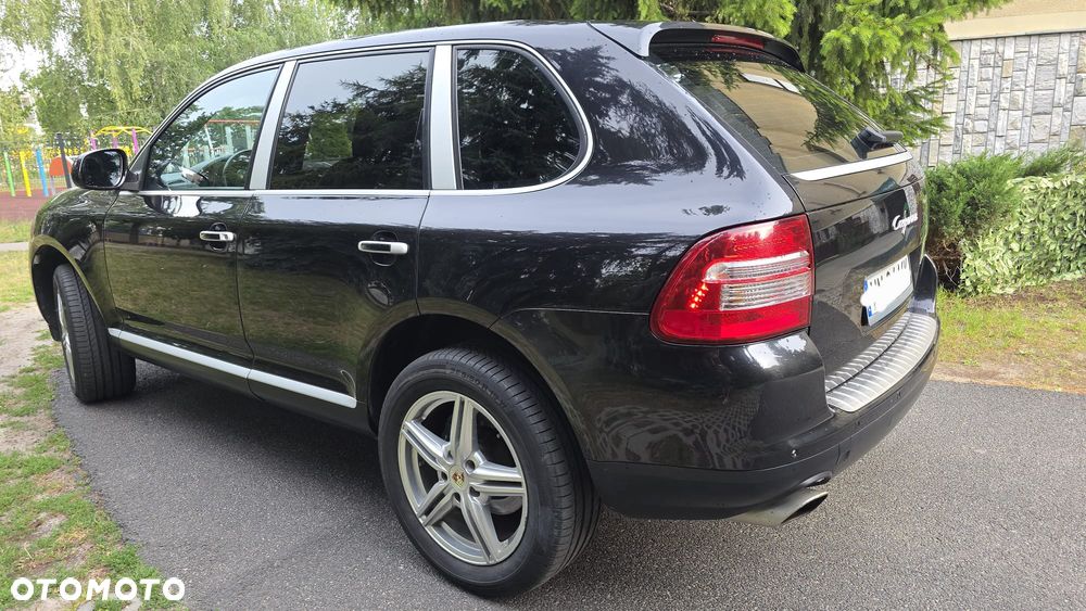 Porsche Cayenne - 5