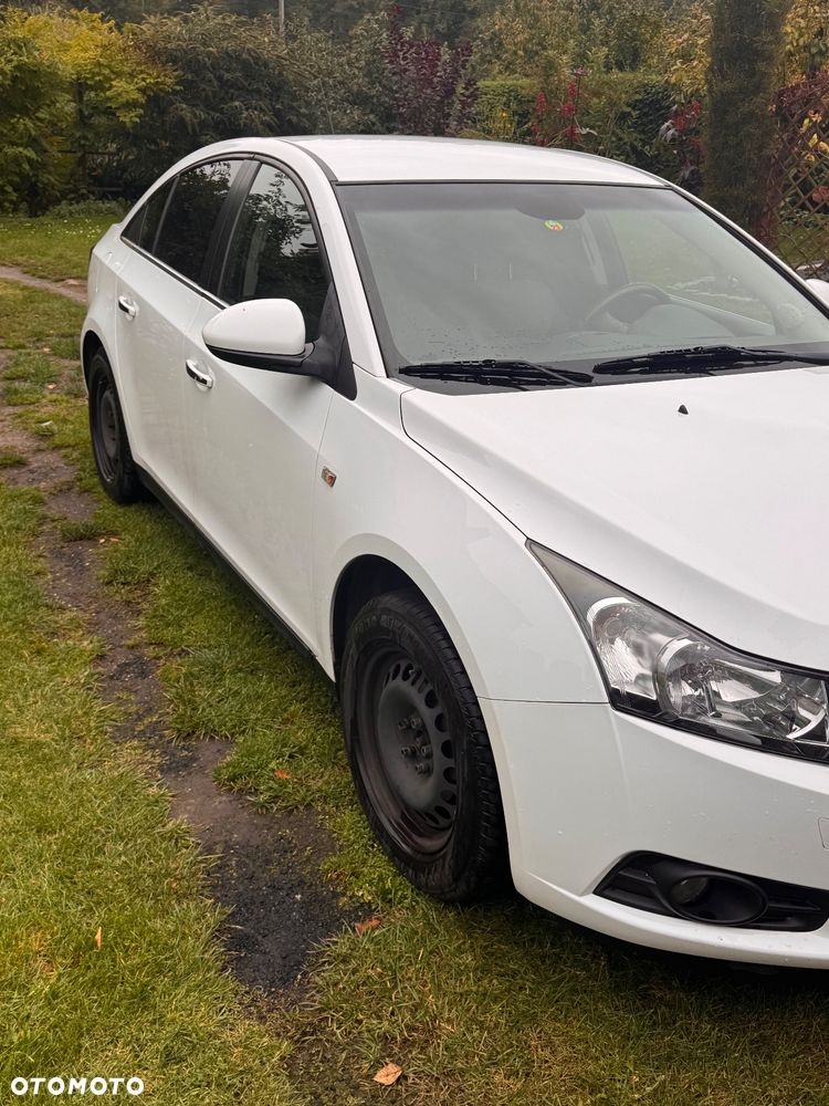 Chevrolet Cruze 1.8 LT - 4