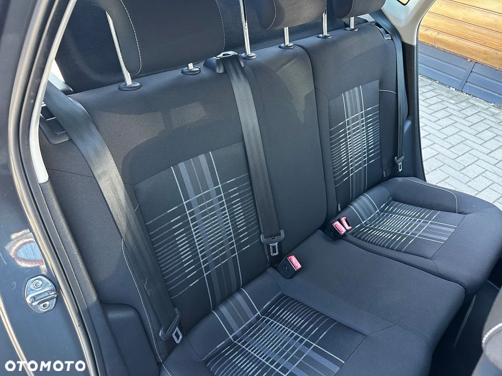 Volkswagen Polo - 22