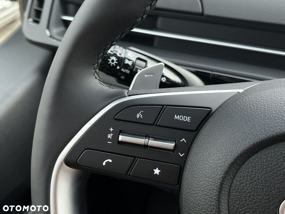 Hyundai Staria - 10