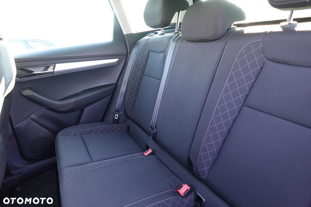 Skoda Karoq 1.0 TSI 4x2 Ambition - 25