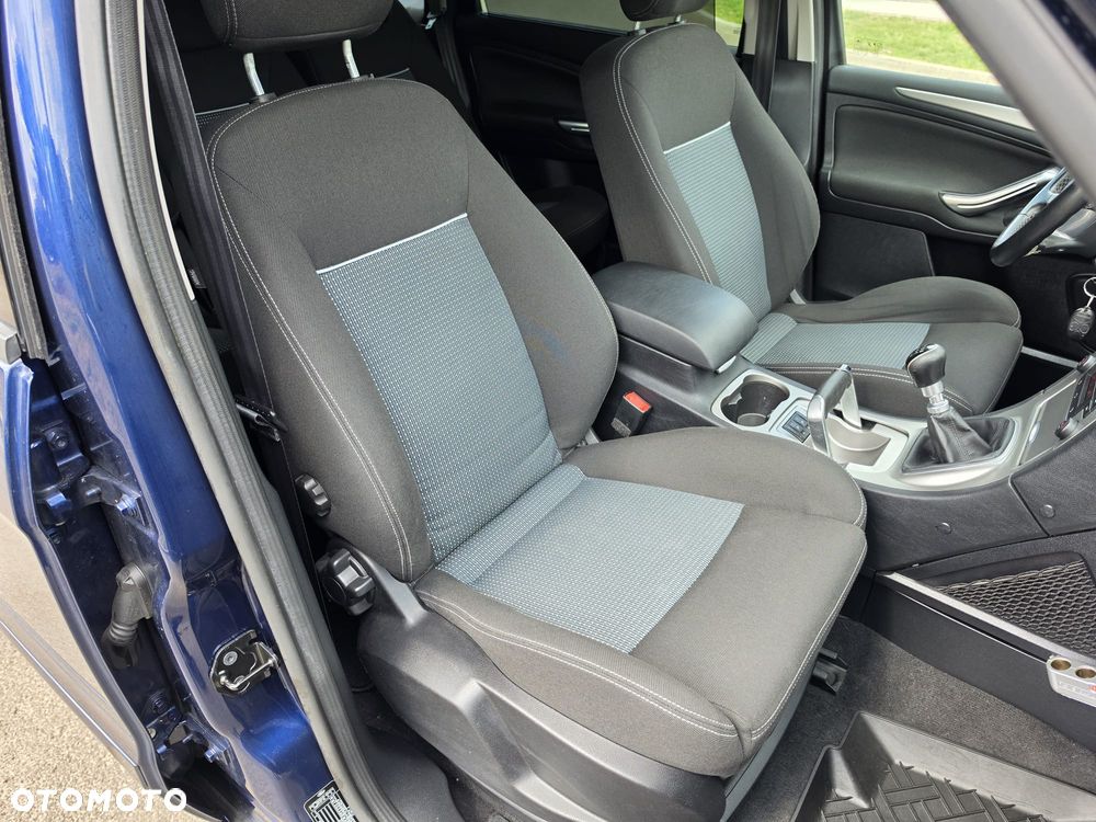 Ford S-Max 2.0 TDCi DPF Titanium - 19