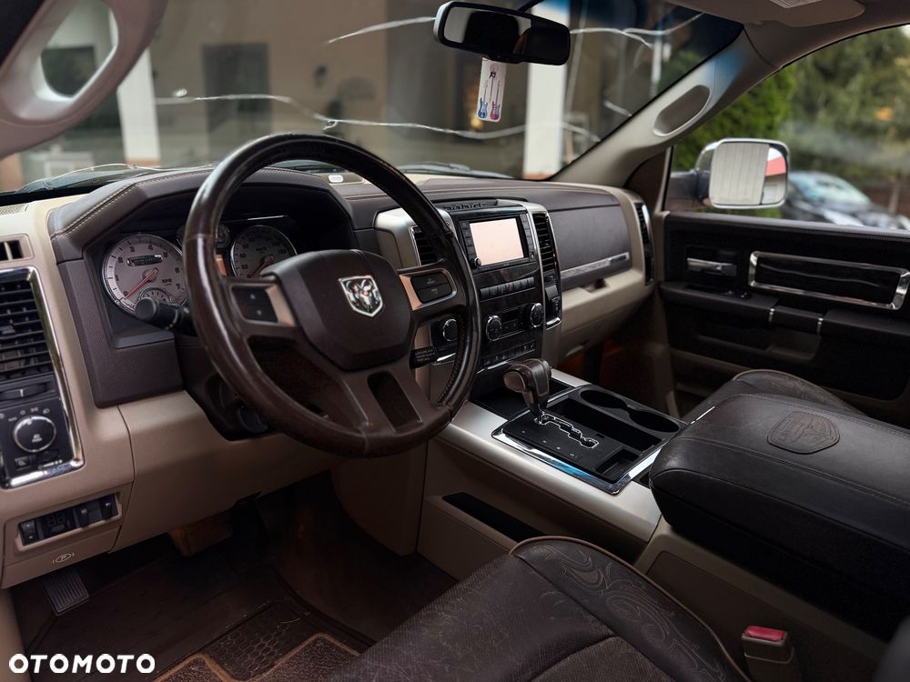 Dodge RAM 5.7 4x4 - 15