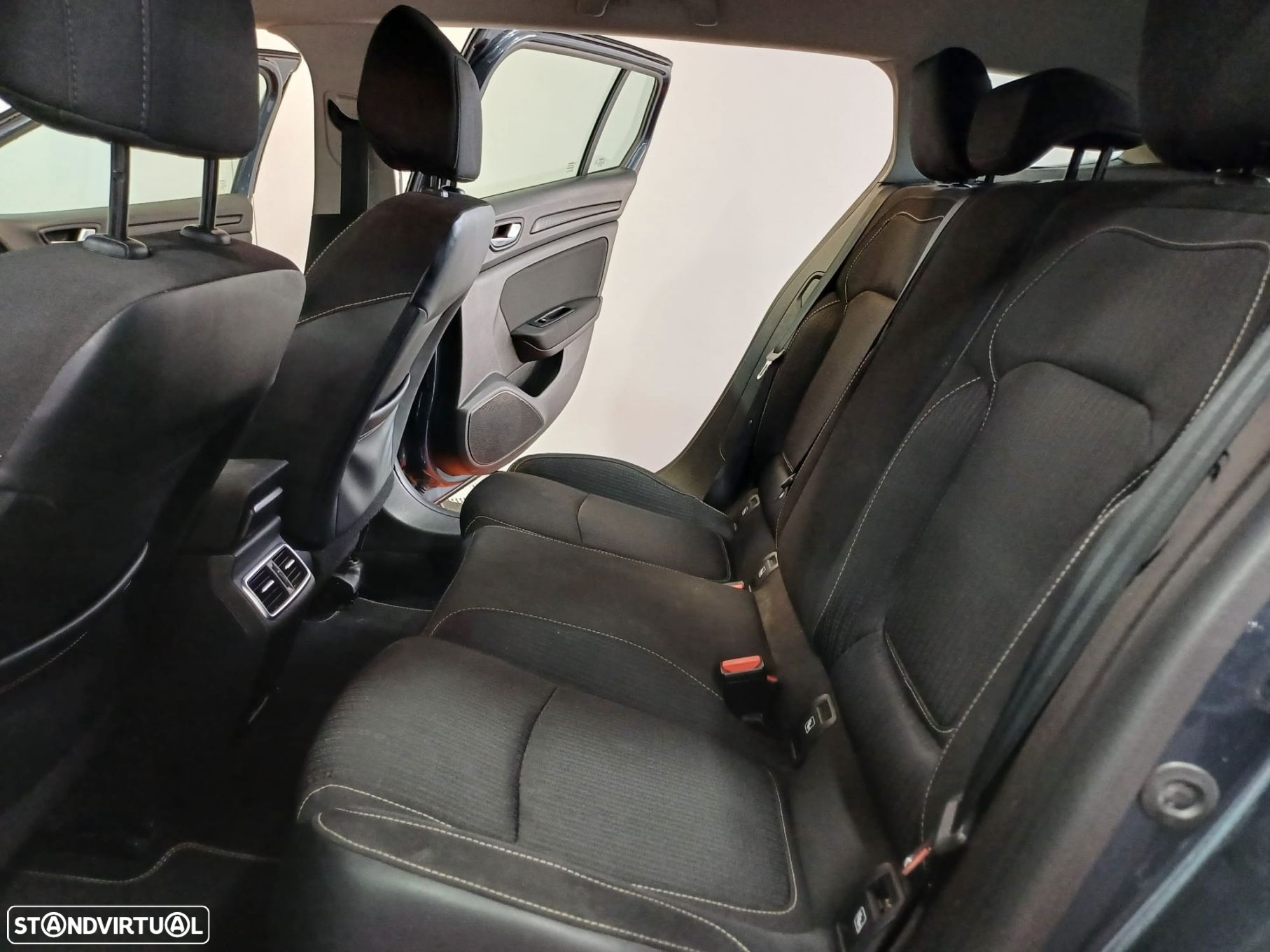Renault Mégane 1.5 Blue dCi Limited - 13