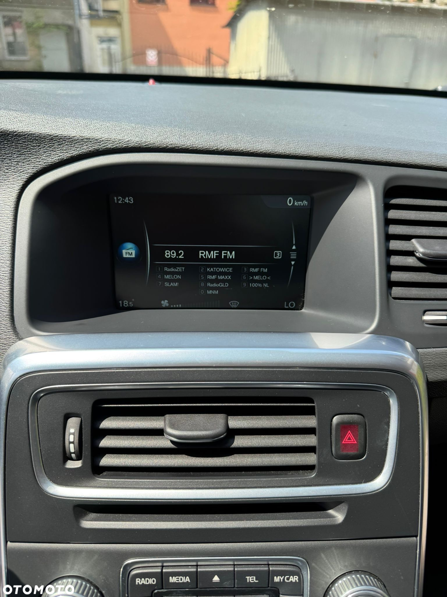Volvo V60 D2 Momentum - 20