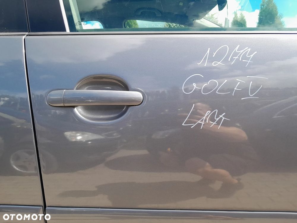 VW GOLF V DRZWI PRAWE PRZEDNIE PRAWY PRZÓD HB KOLOR: LA7T - 2