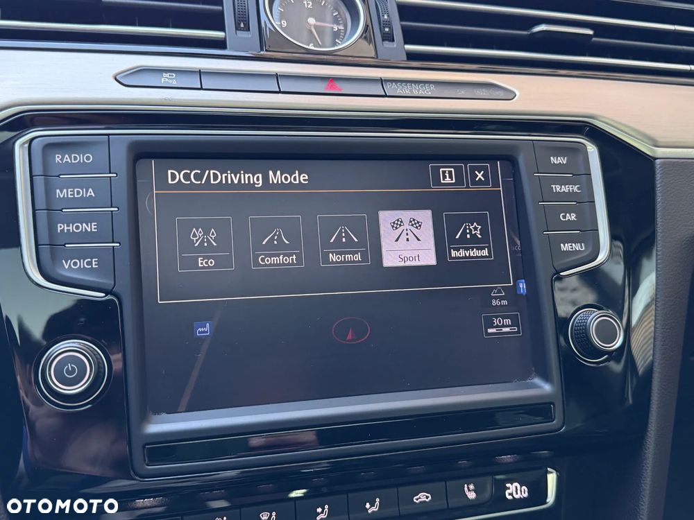 Volkswagen Passat 2.0 TSI BMT Highline DSG - 39