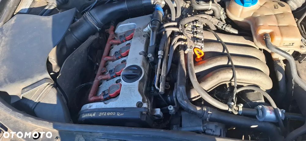 Silnik słupek Audi A6 C5 2,0 ALT - 1