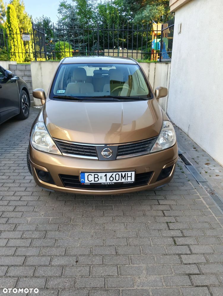 Nissan Tiida 2008 photo 2