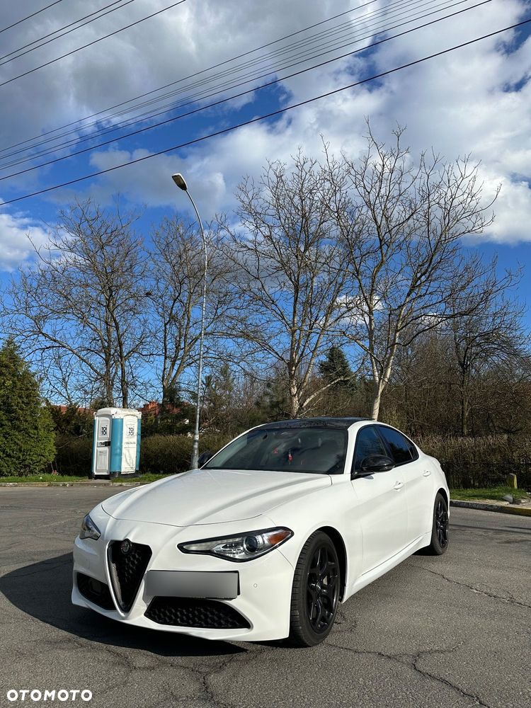 Alfa Romeo Giulia - 5