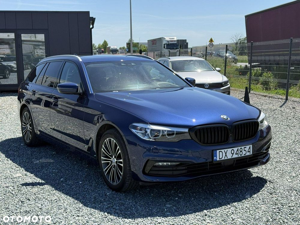 BMW Seria 5 518d Sport Line - 3